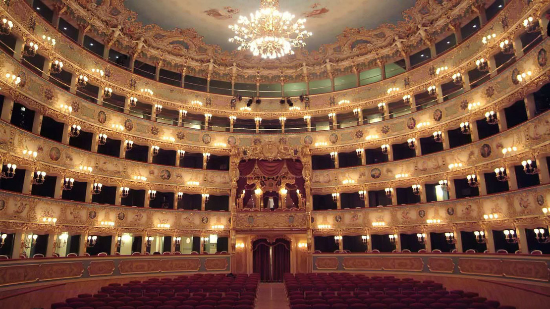 theatre tour venice