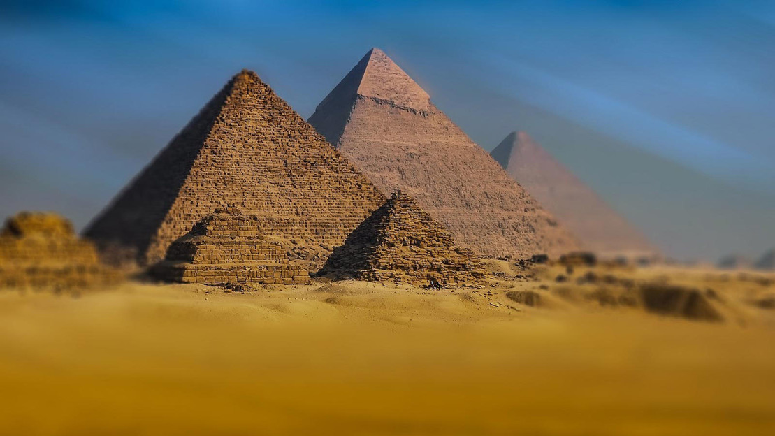Giza Pyramids and Egyptian Museum Tour - Main image