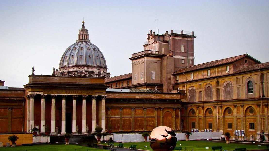 Sistine Chapel and Vatican Museums tour before opening time - Main image